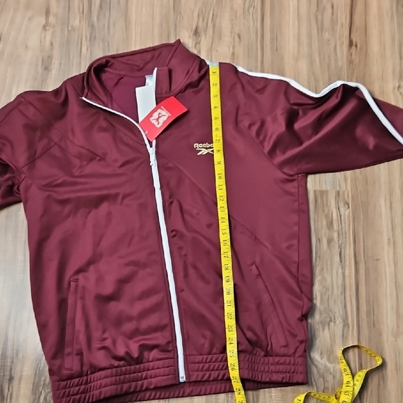 Reebok Men's Hip Hop Track Performance Jacket in Burgundy Large NWT - Picture 10 of 11